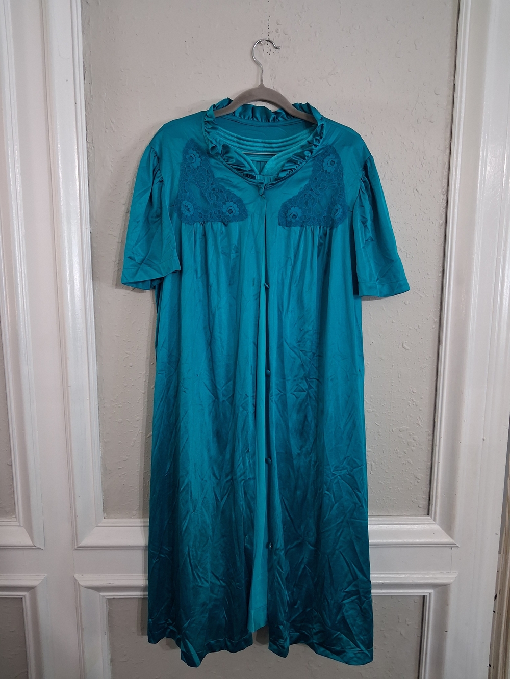 Teal Embroidered Short-Sleeve Satin Nightgown